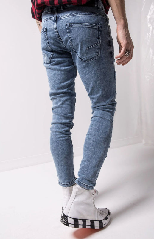 Klassische Slim Fit Jeans in Denim mitFransen und Taschen