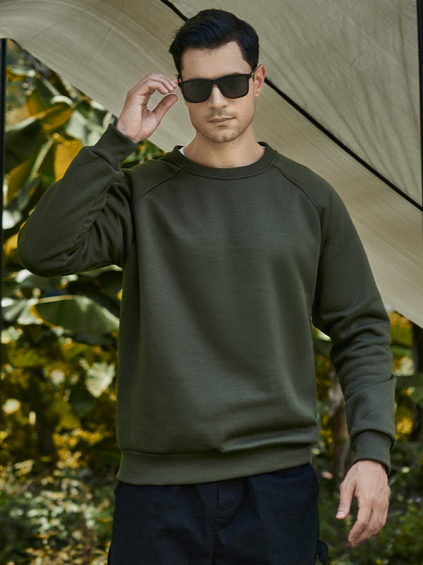 Lässiges Herren-Sweatshirt mit Raglanärmeln und Rundhalsausschnitt