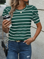 Modisches gestreiftes T-Shirt mit Puffärmeln