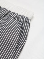 Freizeithose mit Streifen in Kontrastfarbe
