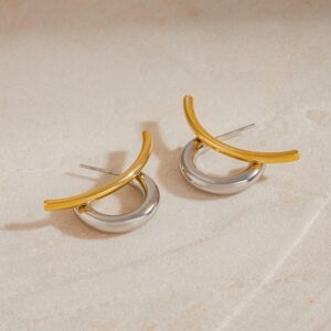 Doppelte C-förmige Ohrringe aus 18-karätigem Gold mit farblich abgestimmtem Gold- und Silberdesign
