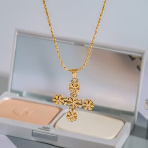 Exquisite und modische Halskette mit Kreuz aus 18-karätigem Gold in Blütenform