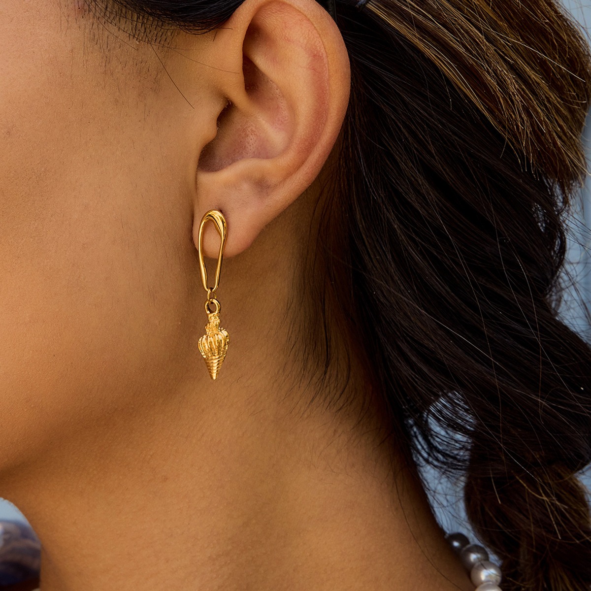 Ohrringe aus 18-karätigem Gold in Muschelform – Bild 6