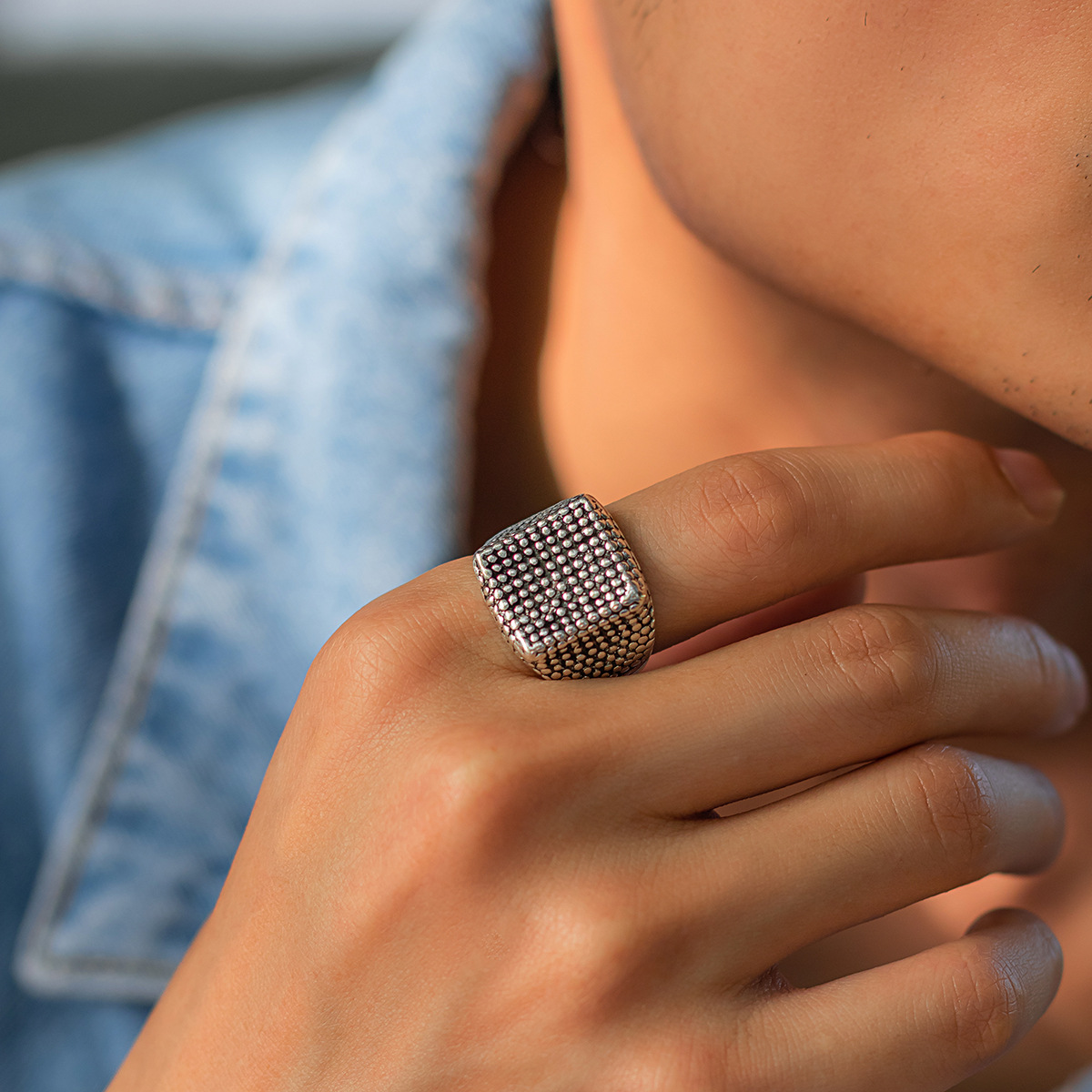 Trendiger, quadratischer Ring im Hip-Hop-Design mit Noppen – Bild 5